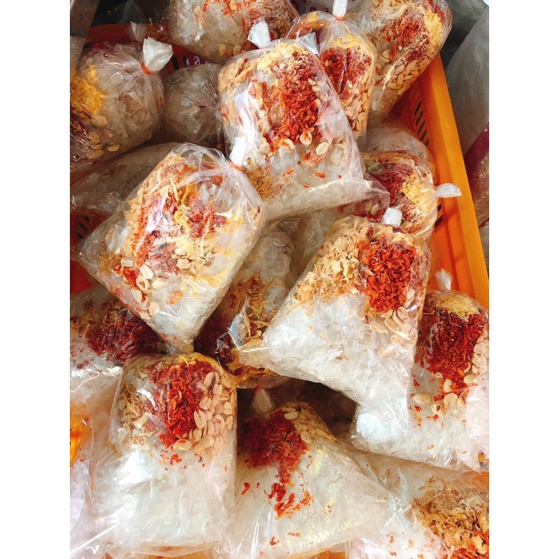 Buôn lẻ BÁNH TRÁNG TRỘN THẬP CẨM KÈM NƯỚC SỐT kèm quất Ảnh Thật