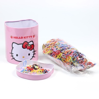 Chun buộc tóc Kitty cho bé