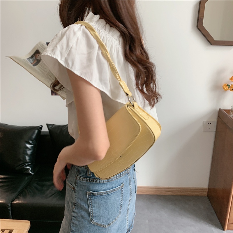 Túi đeo chéo IELGY họa tiết da cá sấu phong cách thời trang cho nữ