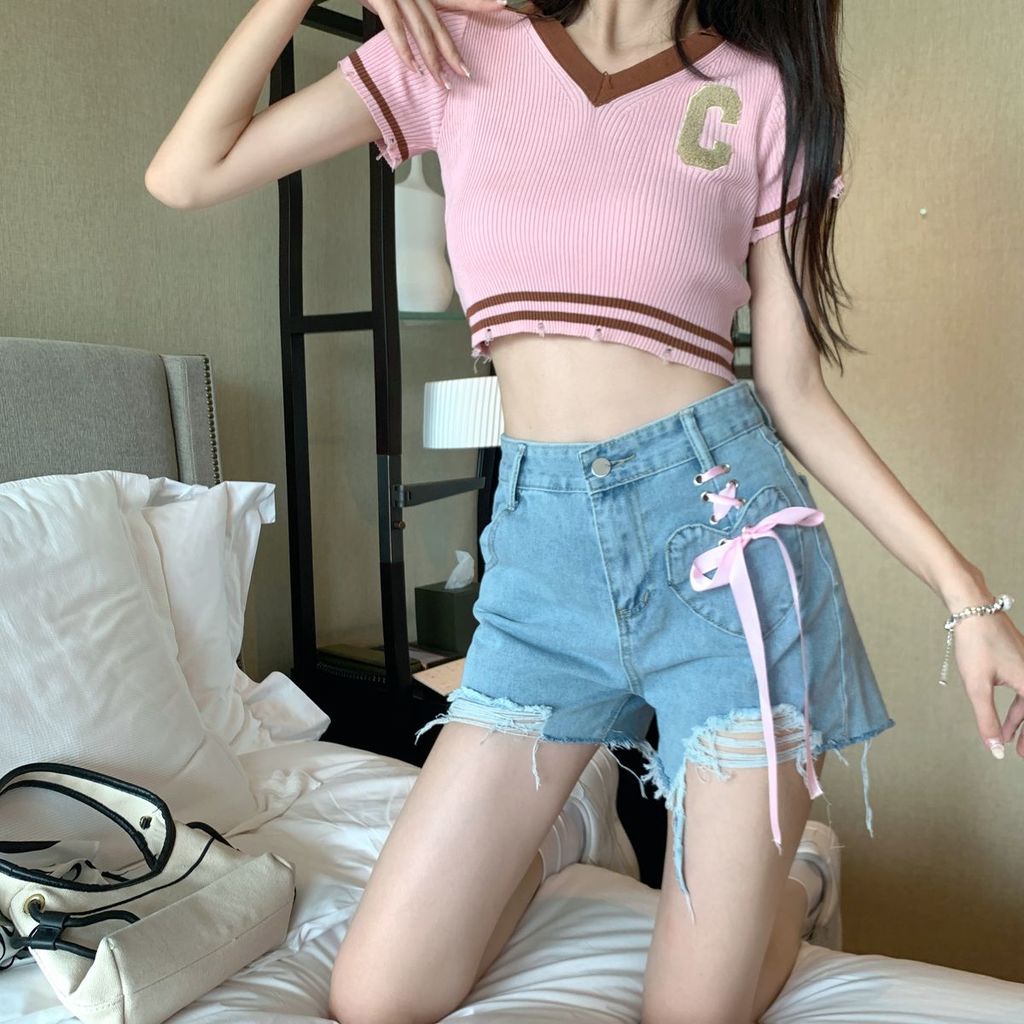 Quần Short Jean Rách Có Túi Hình Trái Tim Mới Cho Nữ