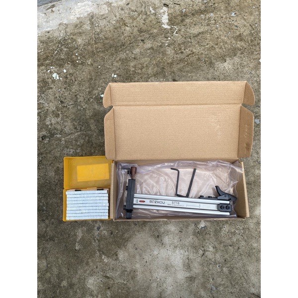 Combo cây đóng đinh kèm hộp đinh ST18