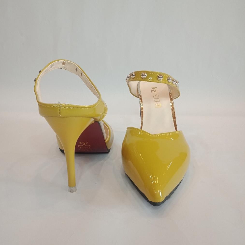 Giày cao gót nữ mũi nhọn cao 9p chất liệu da bóng cổ chân gắn đinh thời trang cá tính