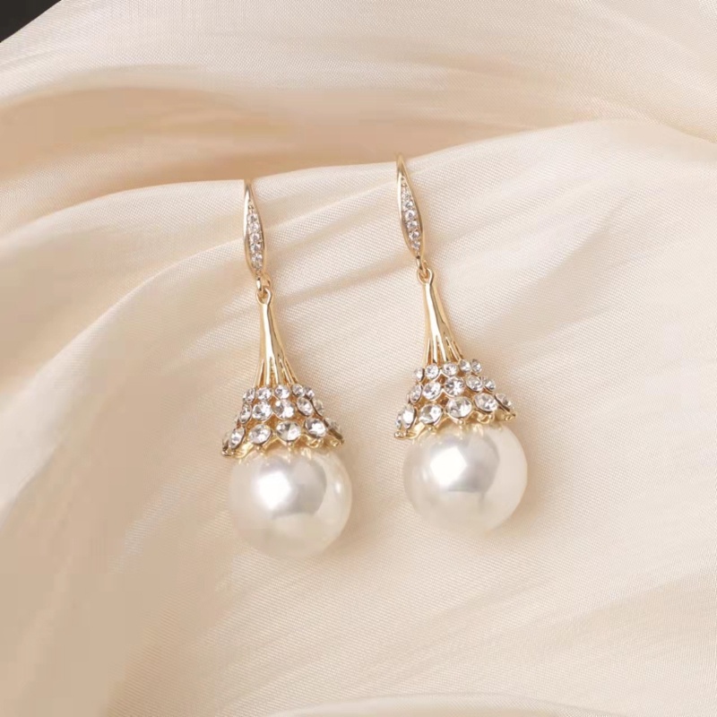 Đôi Bông Tai Ngọc Trai Giả Tua Rua Thời Trang Cho Nữ