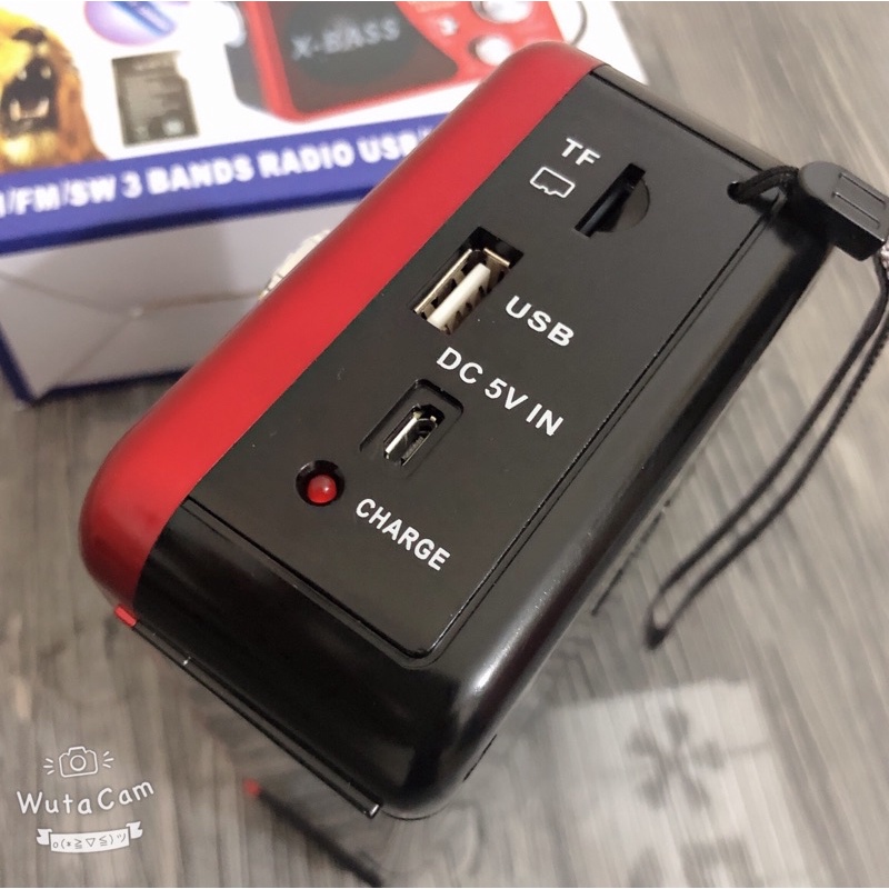 Đài Radio FM,AM Waxiba XB-521URT. Hỗ trợ khe cắm thẻ nhớ, USB và đèn pin