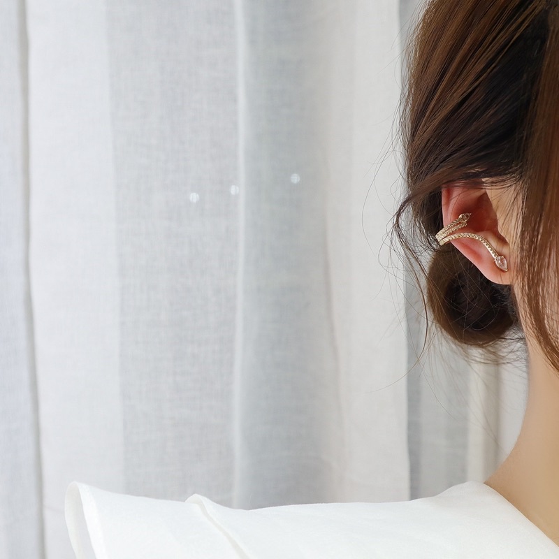 bông tai hình con rắn cá tính kẹp vành tai 1 chiếc