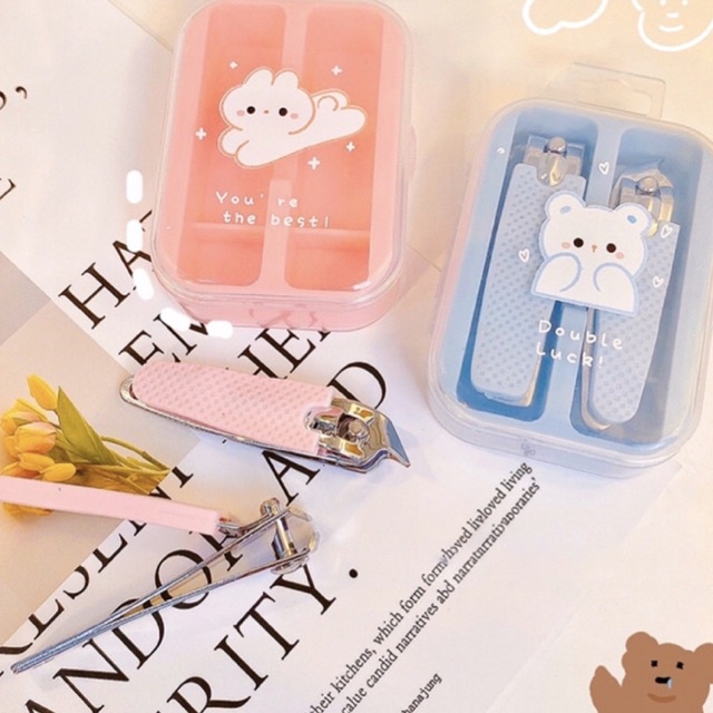 Bộ bấm móng tay cho bé đầu tròn - nhọn bằng thép không gỉ có hộp đựng dễ thương - TiNa’s House