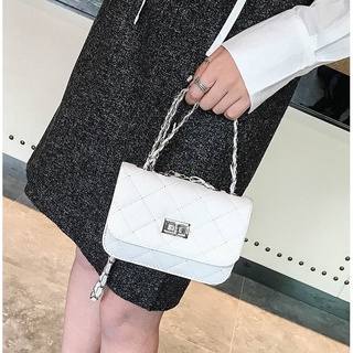 Túi Đeo Chéo Thời Trang 96 (Đen Trần Chỉ Khóa Vặn)