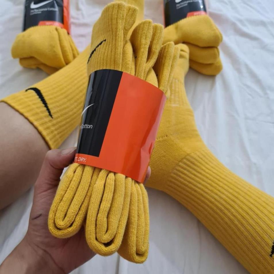 Pack 3 đôi tất thể thao Nike màu Vàng bền đẹp, chất dày dặn khô thoáng dễ chịu