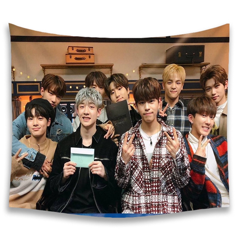 Thảm Treo Tường Trang Trí In Hình Nhóm Nhạc Kpop Stray Kids