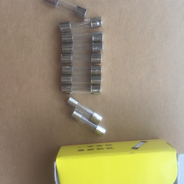 Bộ 10 cầu chì 3A 5x20mm