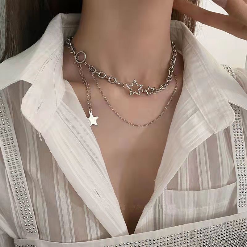 Vòng cổ thép titan mặt hình ngôi sao nhỏ đính đá đơn giản hàng mới dành cho nam và nữ