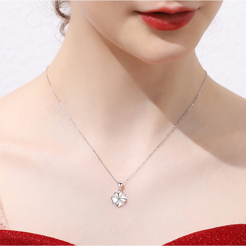 Vòng cổ Mặt Cỏ Bốn Lá Thời Trang Mùa Hè Cho Nữ