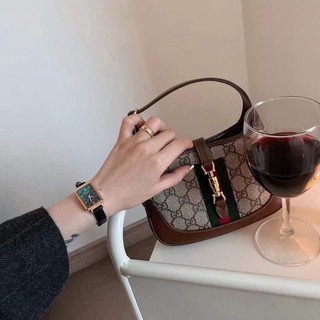 ĐỒNG HỒ DÂY DA WESURE
