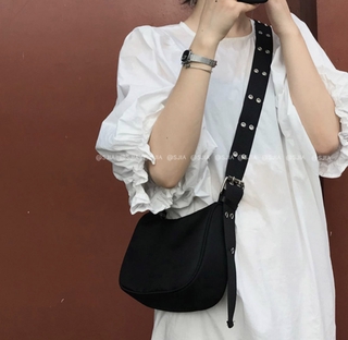 Túi canvas quai đục lỗ đeo chéo nam nữ cá tính