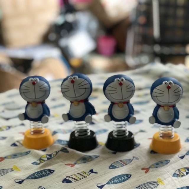 Doraemon, Pikachu gắn xe máy phát sáng
