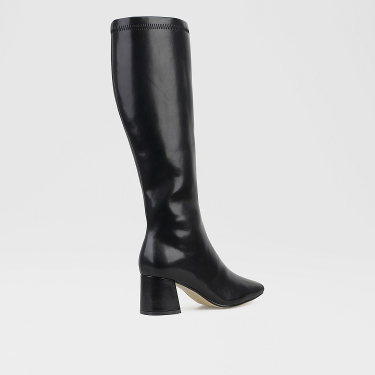Giày boots nữ mũi vuông ChristinA-Q BOV010