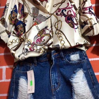 Áo sơ mi lụa satin