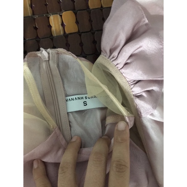 Áo dài Vân anh Scarlet pass