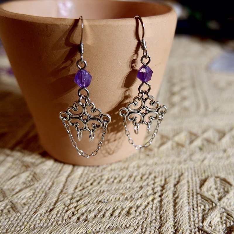 HOA VĂN : Hoa tai, bông tai, handmade, thiết kế