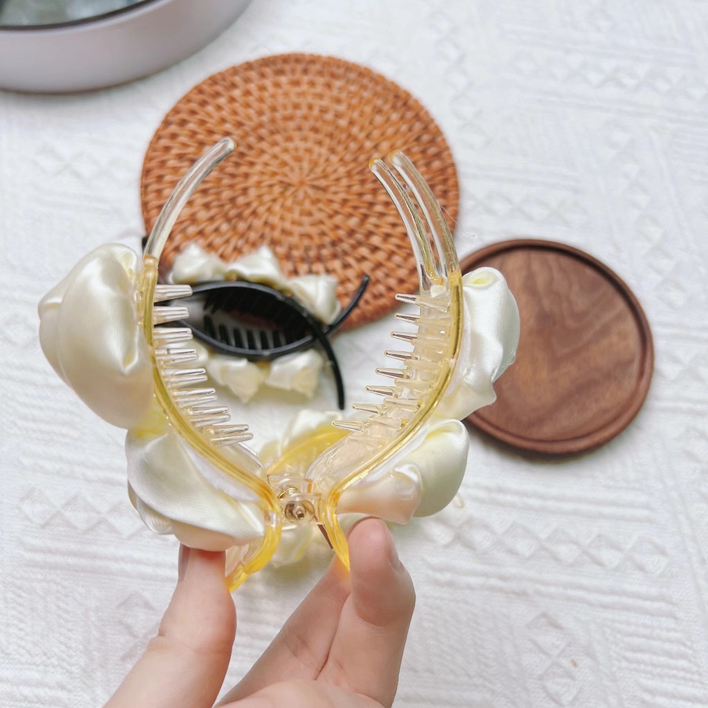 Kẹp Tóc Hình Hoa Trà Cột Nơ Sau Lưng Thời Trang