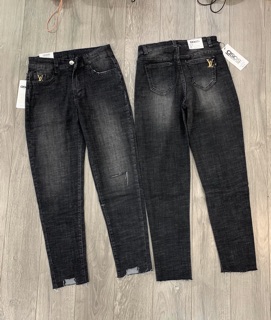 Quần jeans baggy