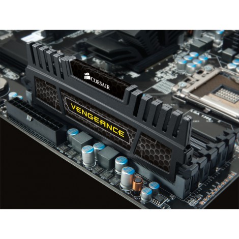 RAM CORSAIR VENGEANCE 4GB (1X4GB) DDR3 BUS 1600MHZ