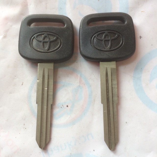Cặp phôi chìa khoá xe Ô.tô ( rảnh trái )