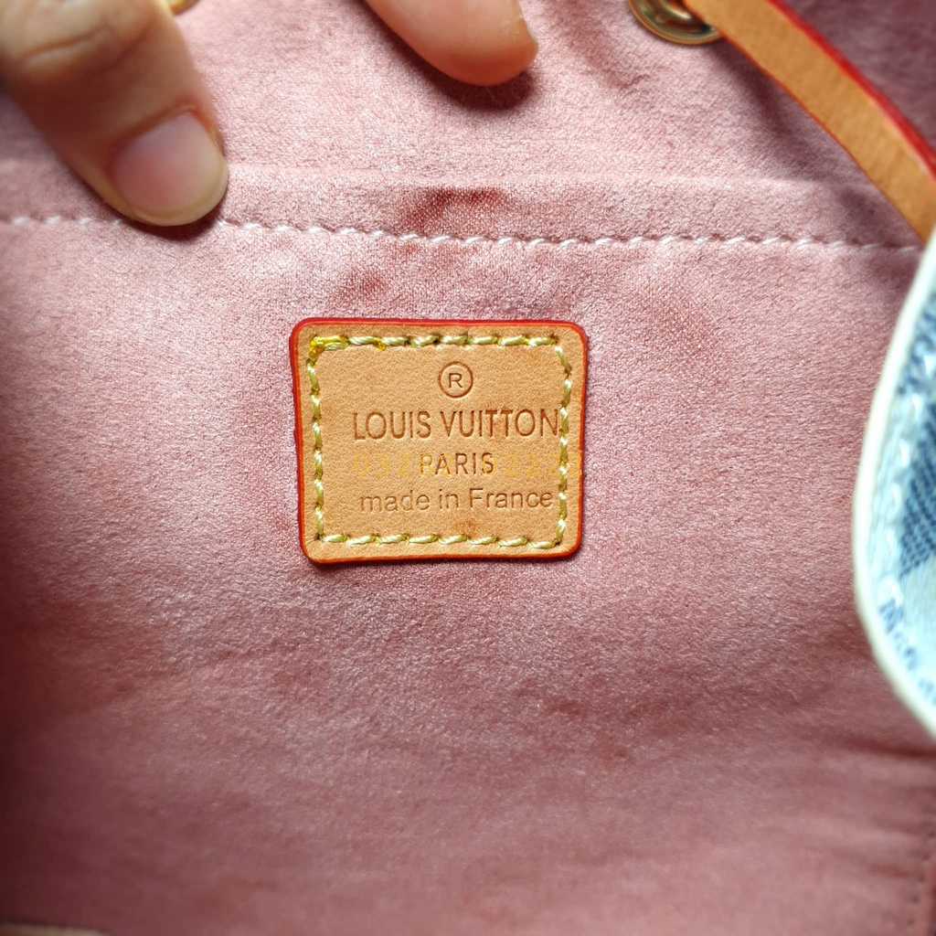 III..Balo LV ô trắng size đại si Nhật xịn sò