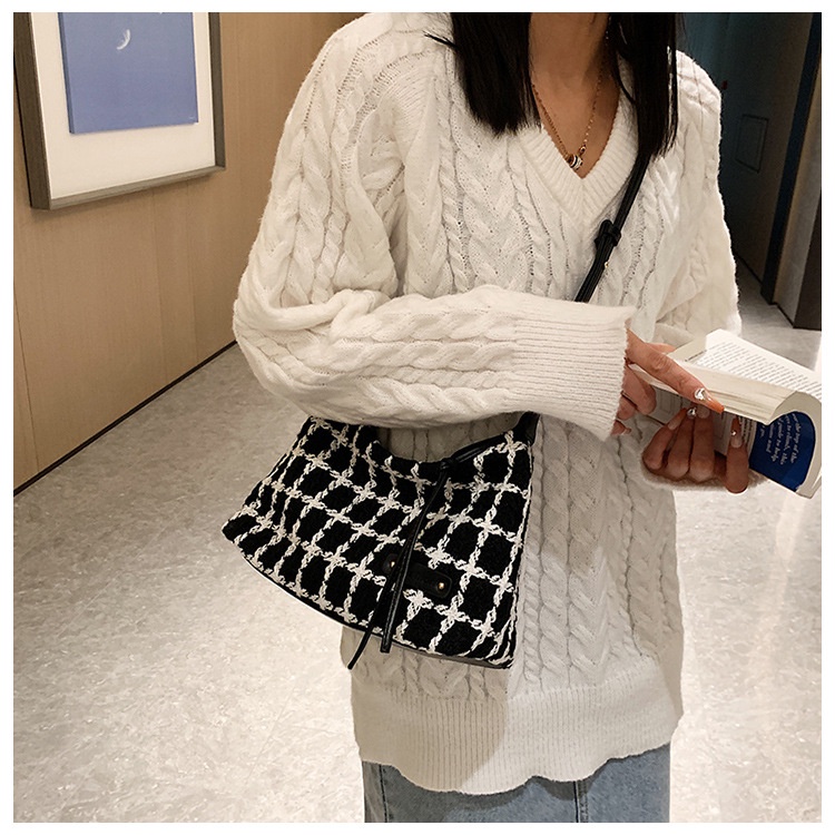 Túi Đeo JASMIN NOIR Chéo Vai Bằng Len Thời Trang Đơn Giản Dễ Thương Cho Nữ