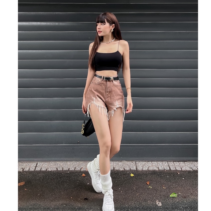 Áo Croptop 2 Dây Trơn LSEOUL A2561 Chất Thun Co Dãn Thoáng Mát Trẻ Trung Năng Động 3 Màu Basic Dễ Phối