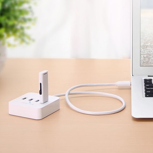 Bộ chia USB 3.0 ra 4 cổng hỗ trợ nguồn DC 5V/2A tốc độ 5Gbps độ dài 1.5m UGREEN CR118 30221