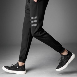 Quần jogger 3 sọc