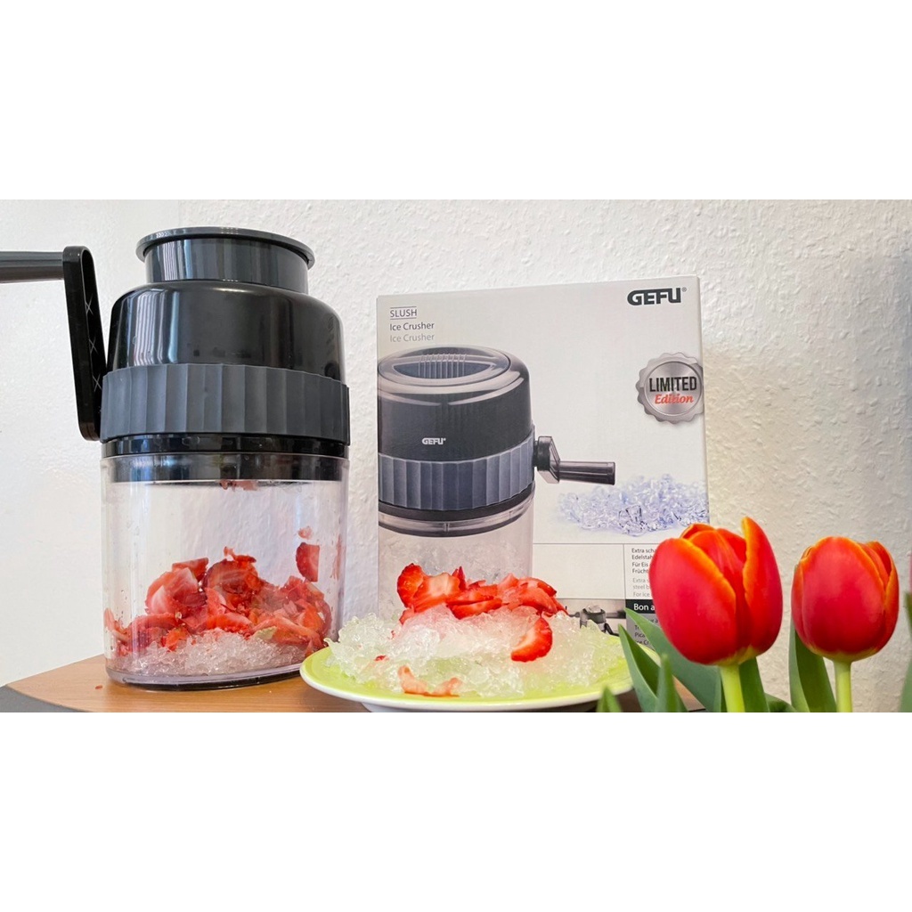 Cối xay đá bằng tay Gefu Ice Crusher, máy nghiền đá cầm tay làm đá bào chính hãng Đức