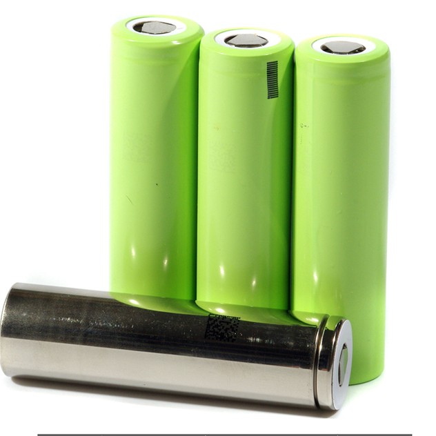 [P12] pin lithium Tesla 18650 3400 mah 10A xả