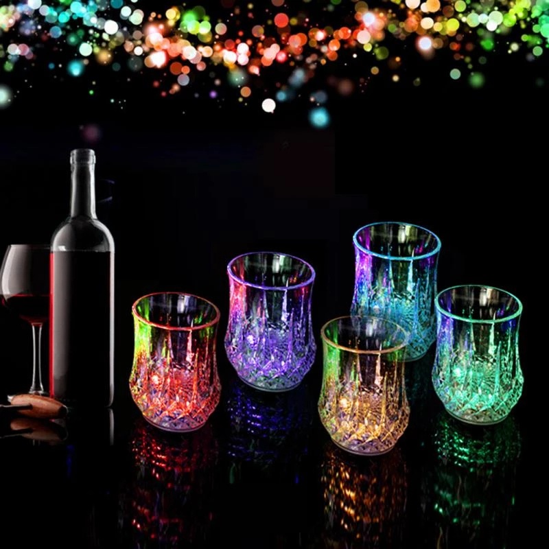 Ly Uống Rượu/Bia Bằng Thủy Tinh Trong Suốt Có Đèn LED Phát Sáng Độc Đáo