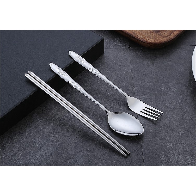 Set đũa thìa dĩa Inox Chống Gỉ 2-3 chi tiết kèm hộp đựng  [HÀNG ĐẸP ]