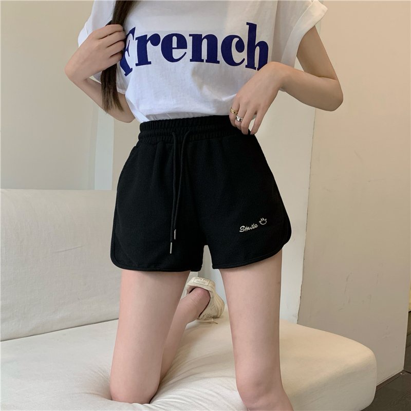 Quần Short Thun Tăm Smile PEONYB Nữ [FREESHIP] 🌸 Sooc đùi mặc ở nhà thêu chữ vintage, đồ ngủ bánh bèo hàn quốc Ulzzang 🌸 | BigBuy360 - bigbuy360.vn