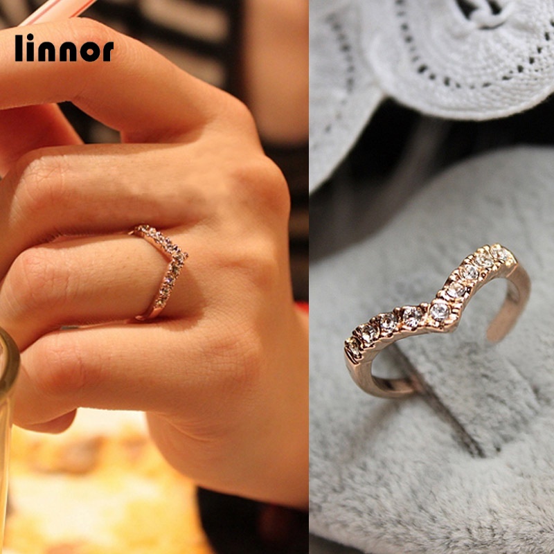 Nhẫn Đính Pha Lê Hình Trái Tim Đơn Giản Cho Nữ