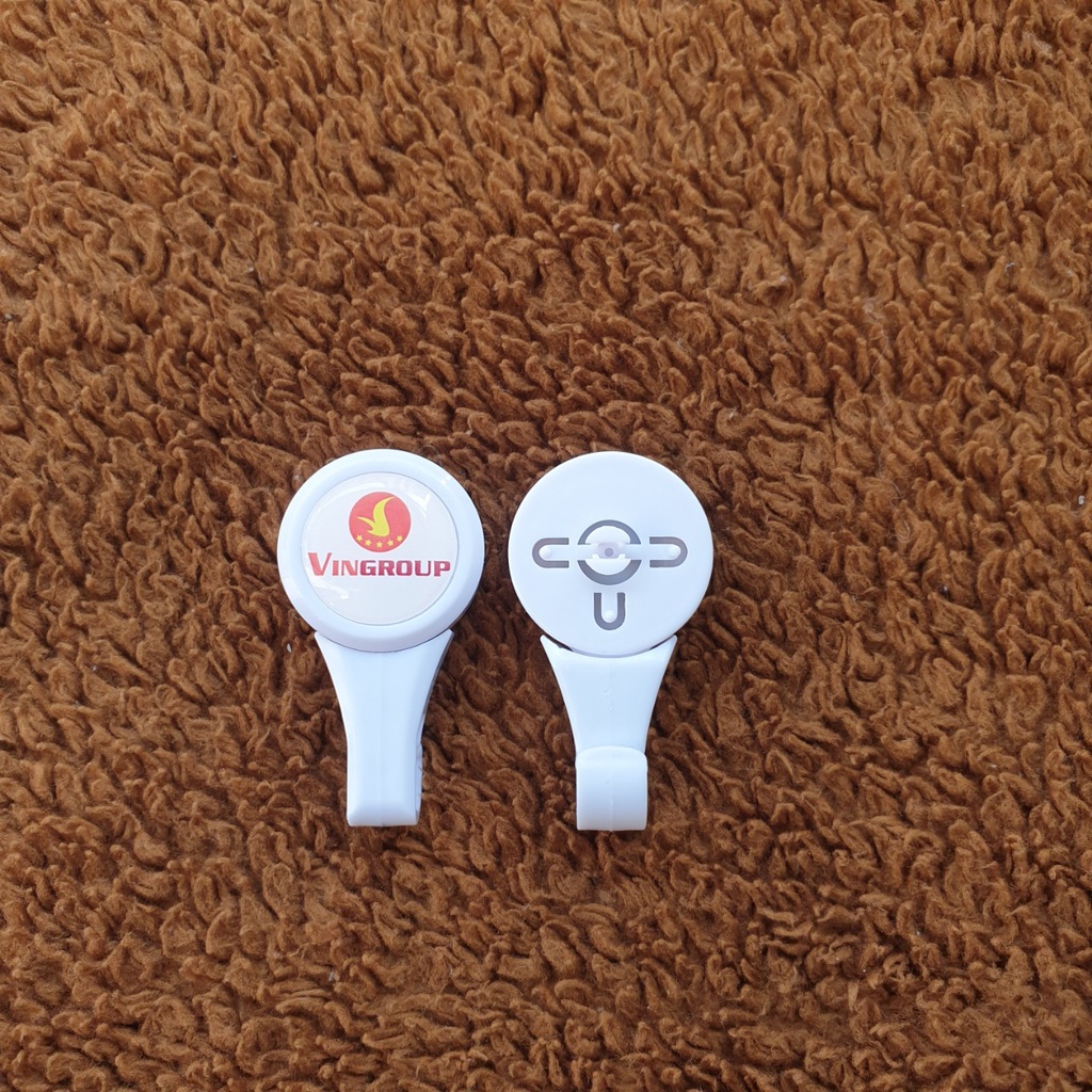 Bộ dây đeo thẻ Microsoft, Vingroup, Foxconn