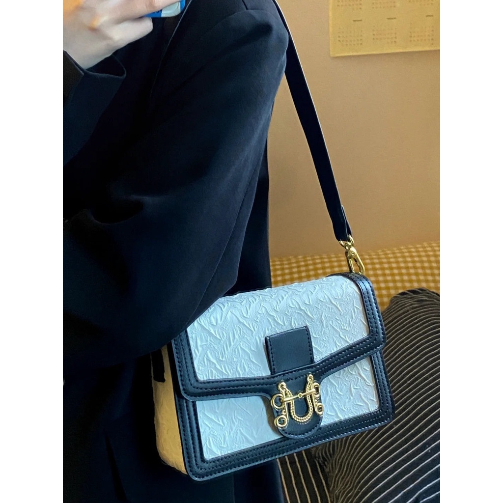 Túi Đeo Chéo Vuông Nhỏ Và Cao Cấp Phong Cách Phương Tây Sang Trọng 2021