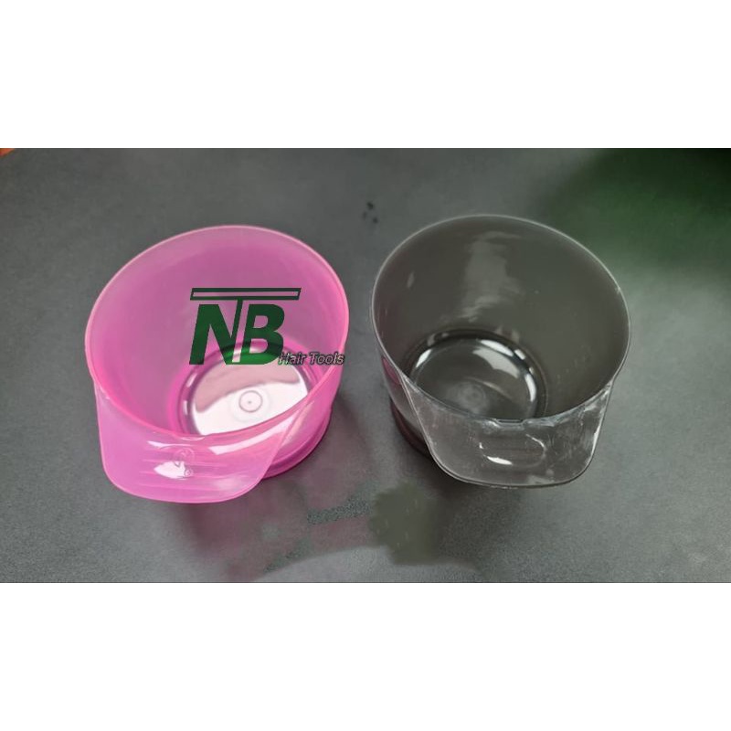 Bát nhuộm màu