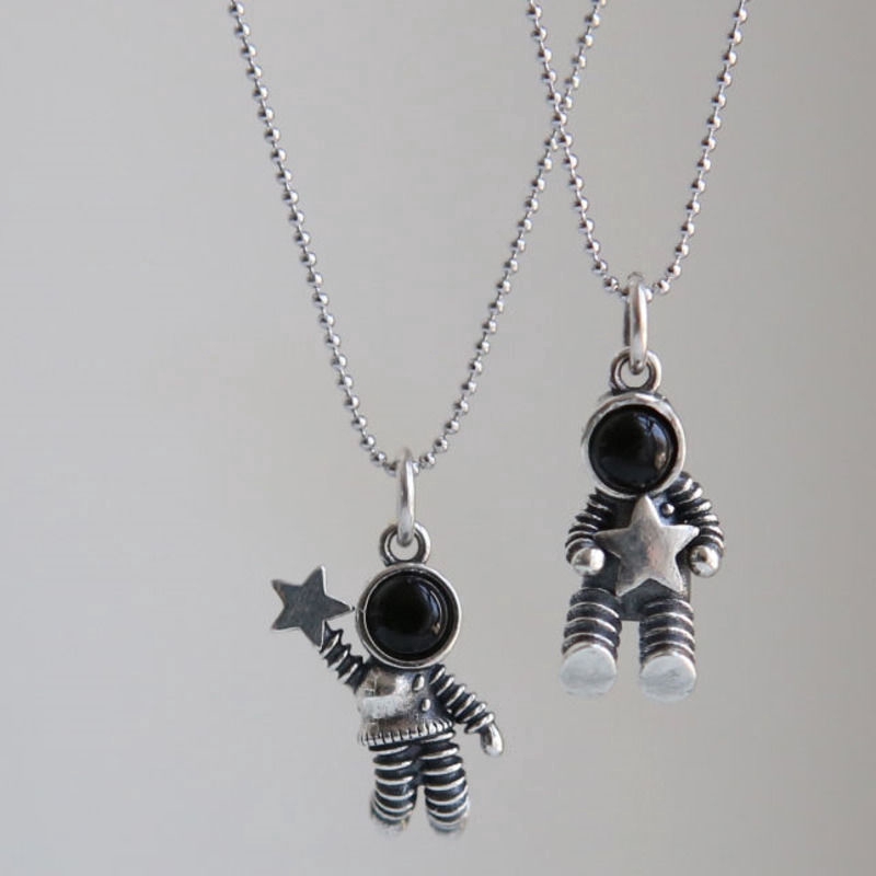 Dây chuyền mặt họa tiết phi hành gia phong cách Hàn Quốc đáng yêu