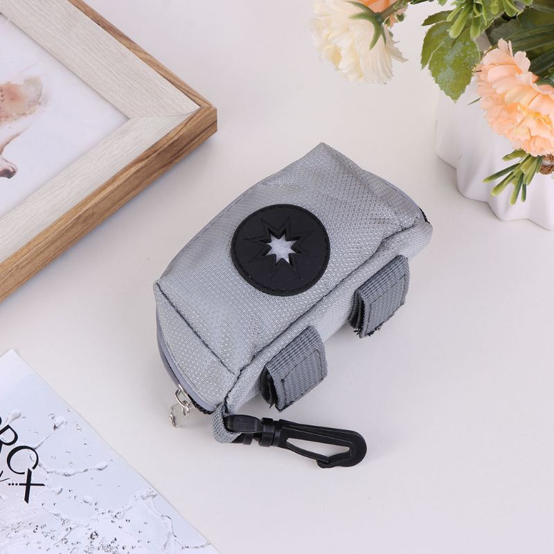 Túi Đựng Chất Thải Cho Thú Cưng Có Móc Treo Tiện Dụng