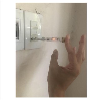 Bút thử điện hiện đèn