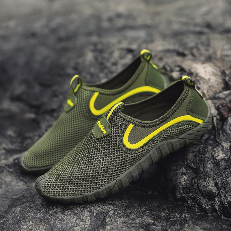 Summer fashion casual hiking / climbing / outdoor activity sneakers designed for men