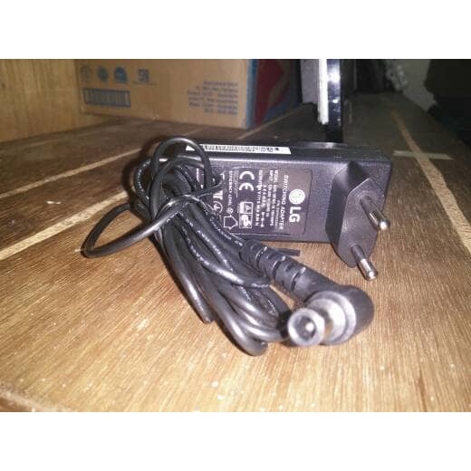 Bộ chuyển đổi nguồn Lg 19V 0.84 A ORIGINAL LED LCD