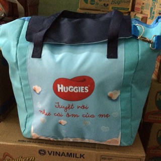 Túi đựng đồ quà tặng từ Huggies