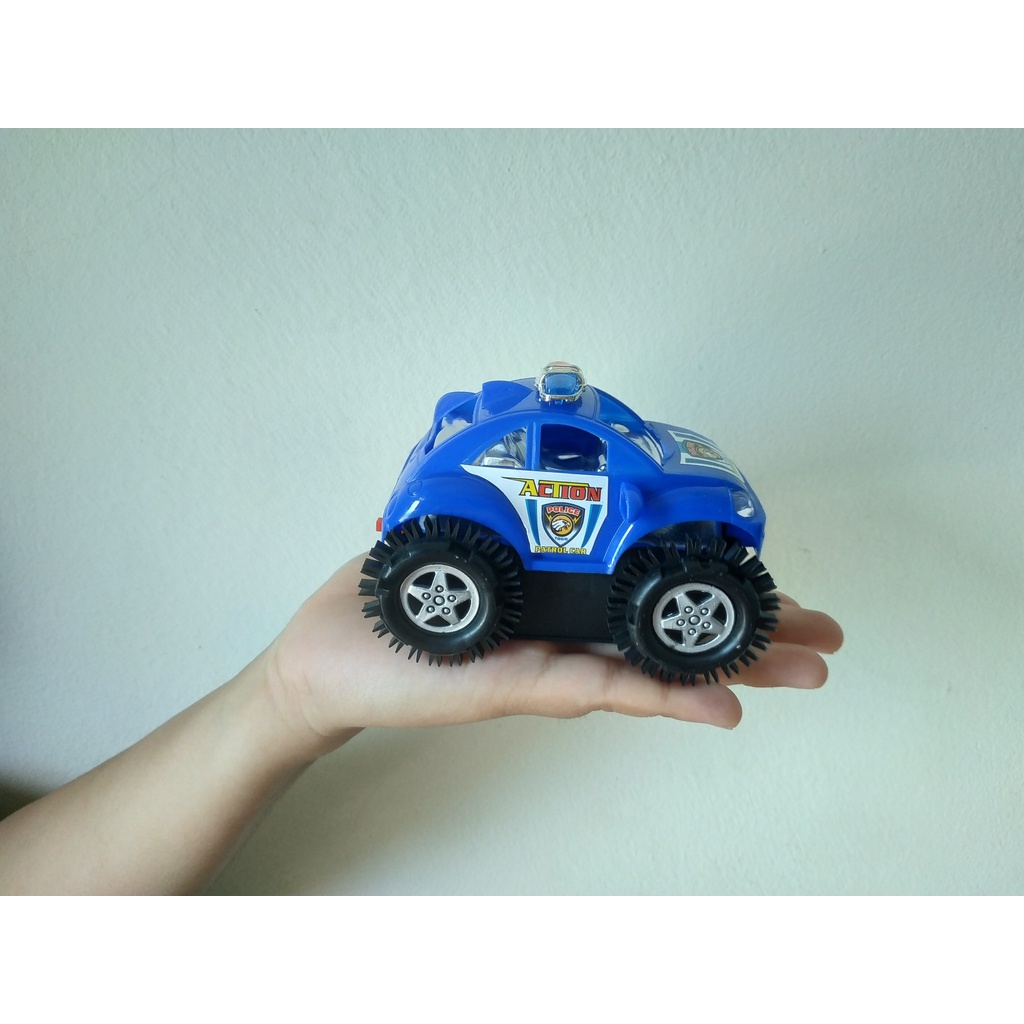 Đồ chơi trẻ em xe ô tô cảnh sát, xe tăng chạy bằng pin AA