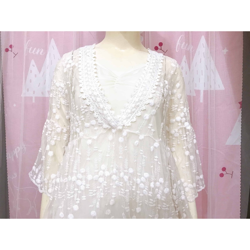Set đầm ren trắng thêu hoa ren