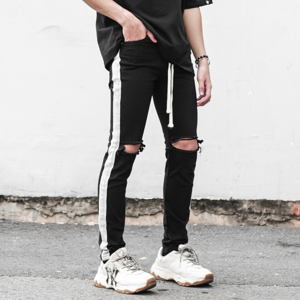 Quần Skinny Jeans Nam-Màu Đen-Rách Gối-1 Sọc Trắng-Chất Liệu Cotton Co Giãn-Ống Đứng Dáng-Ống Ôm Chân Chuẩn Skinny | BigBuy360 - bigbuy360.vn